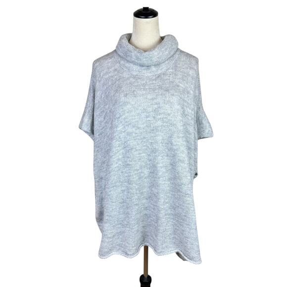 Universal Thread NWT Cowl Neck OSFM Gray Chunky Knit Pullover Poncho Sweater - Picture 1 of 12